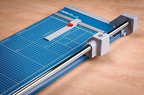 28-1/4x22 Cut Length 20 Sheet Capacity Rolling Trimmer M70210